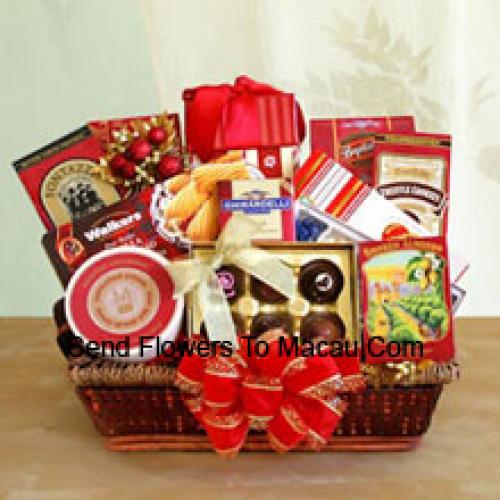 Gift basket Containing Flavourful Snacks